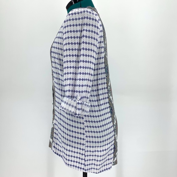 Kori Paisley Accent Boho Rolled Sleeve Button Down V-Neck Blouse, Medium - Picture 5 of 16